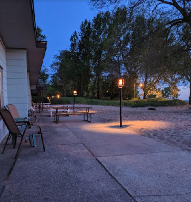 Lake Shore Motel (Kennys Lakeshore Motel) - From Lakeshore Motel Website (newer photo)